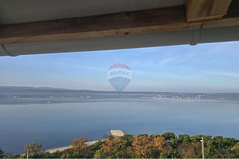 Hiša Obrovac, 400m2