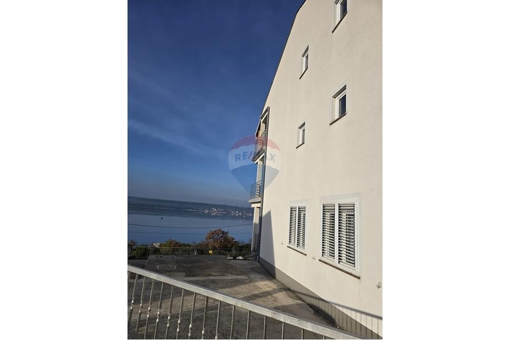 Hiša Obrovac, 400m2