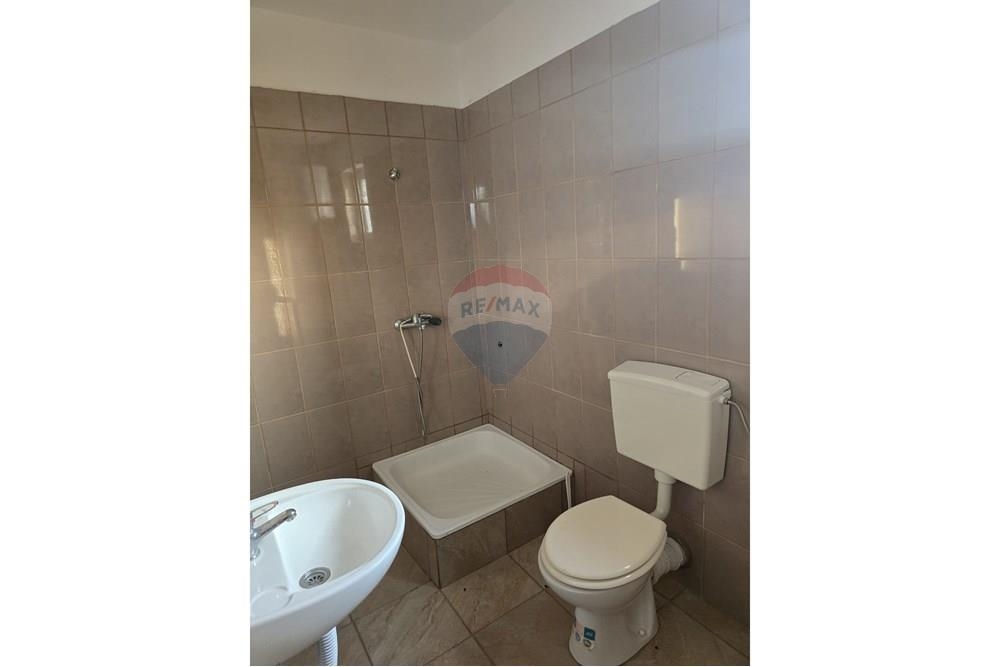 Hiša Obrovac, 400m2