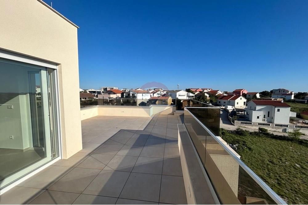 Stanovanje Povljana, 69,99m2