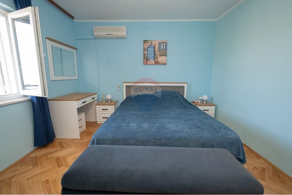 Hiša Zubovići, Novalja, 185m2