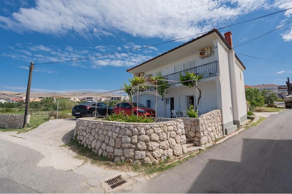 Hiša Zubovići, Novalja, 185m2