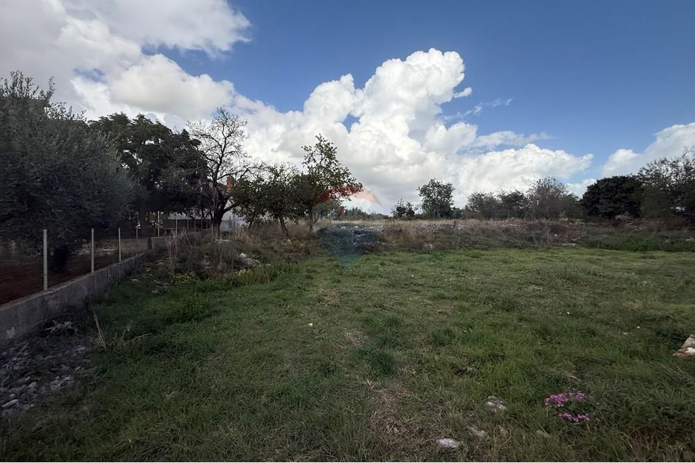 Zemljišče Gorica, Sukošan, 1.041m2