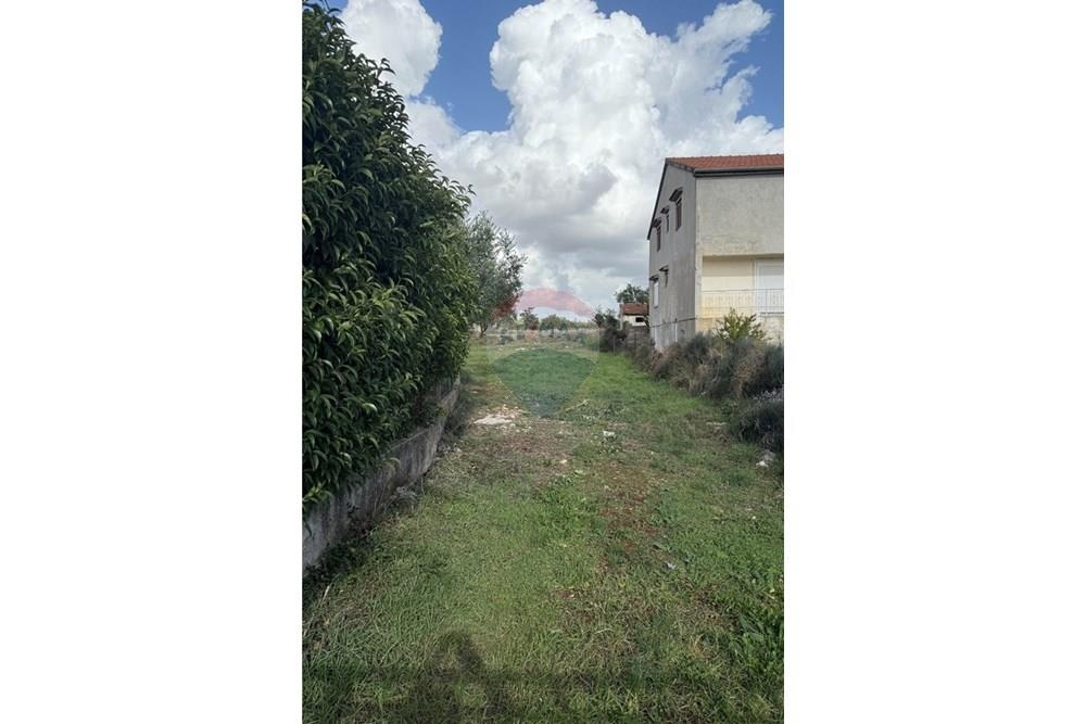 Zemljišče Gorica, Sukošan, 1.041m2