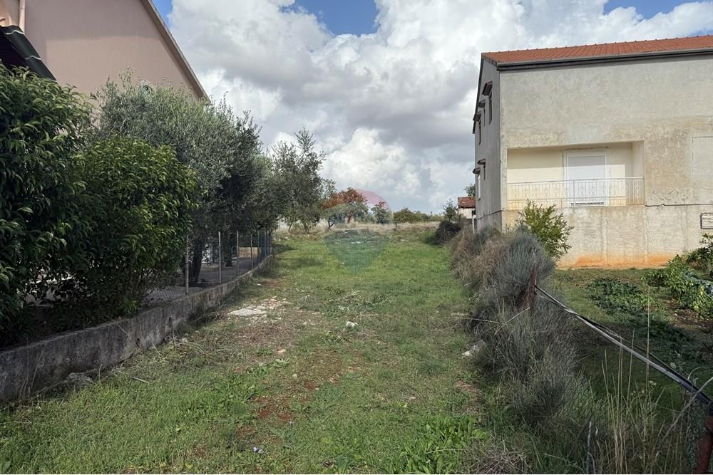 Zemljišče Gorica, Sukošan, 1.041m2