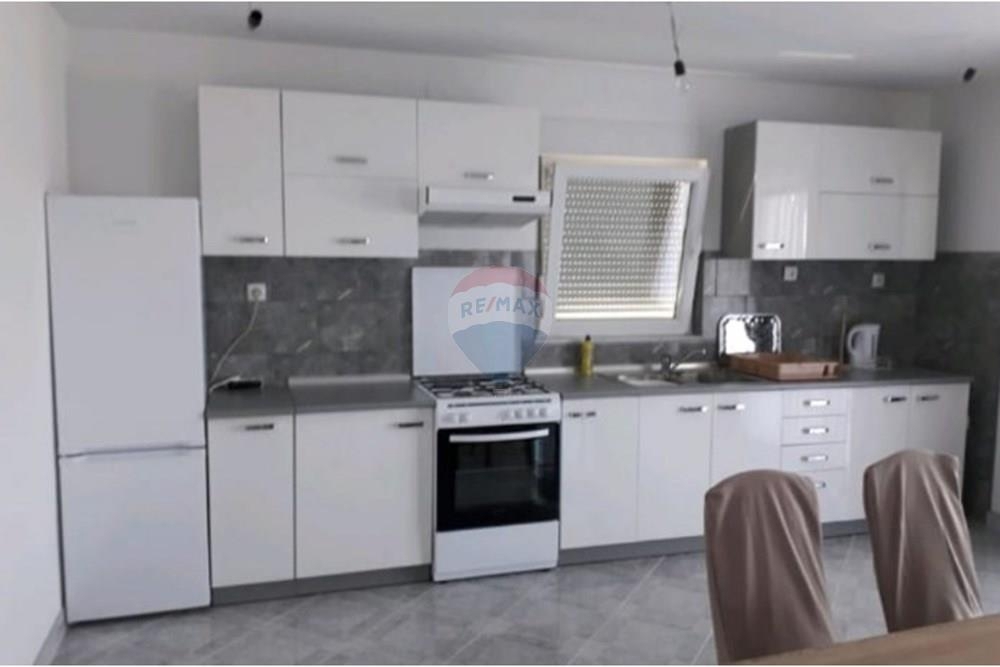 Hiša Gornji Karin, Obrovac, 330m2