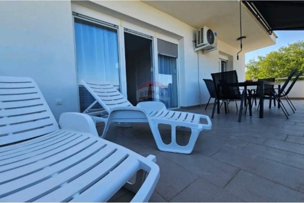 Hiša Gornji Karin, Obrovac, 330m2