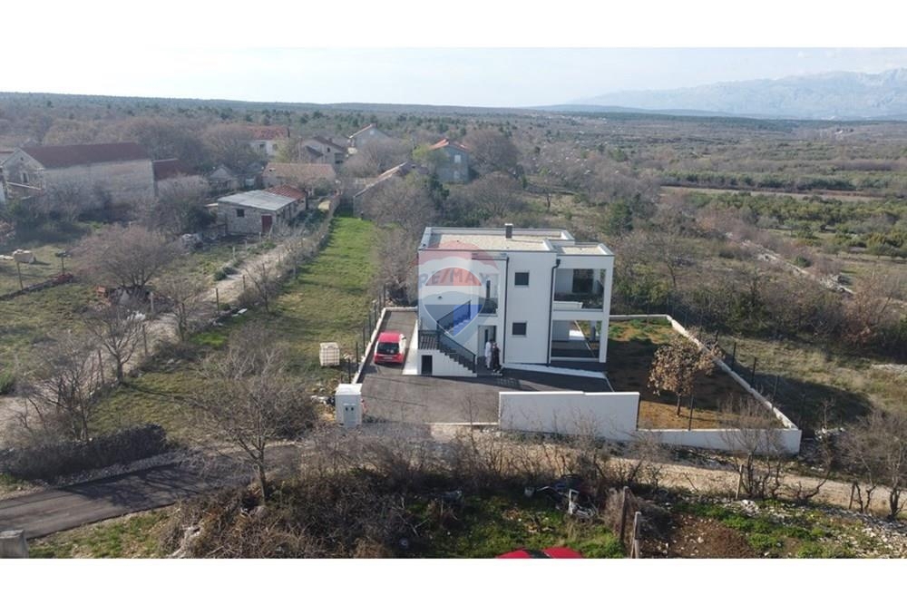 Hiša Pridraga, Novigrad, 150m2