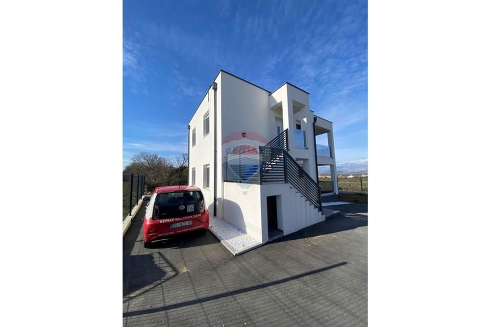 Hiša Pridraga, Novigrad, 150m2