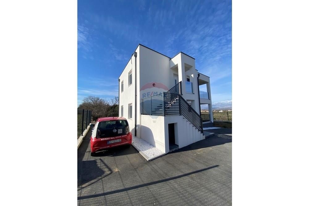 Hiša Pridraga, Novigrad, 150m2