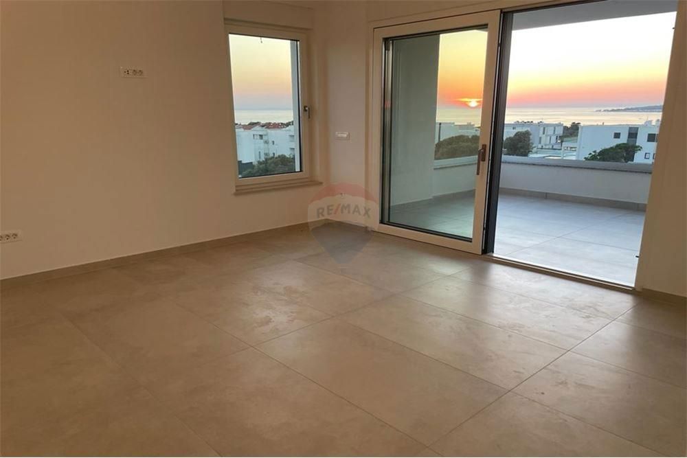 Apartma Novalja, 117m2