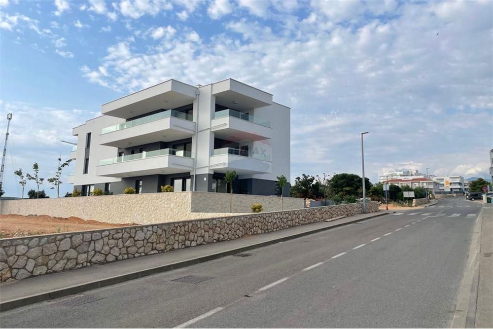 Apartma Novalja, 117m2