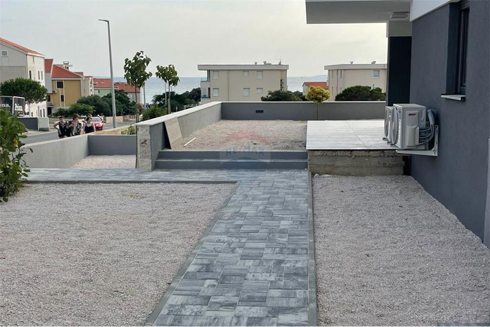 Apartma Novalja, 117m2
