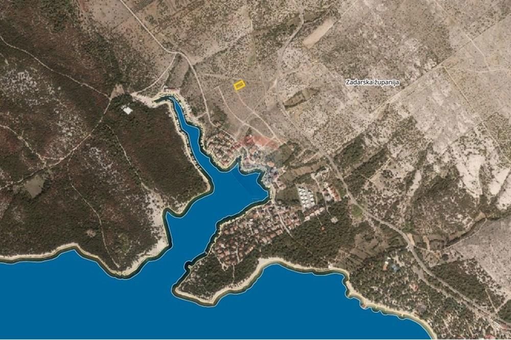 Zemljišče Šimuni, Pag, 901m2