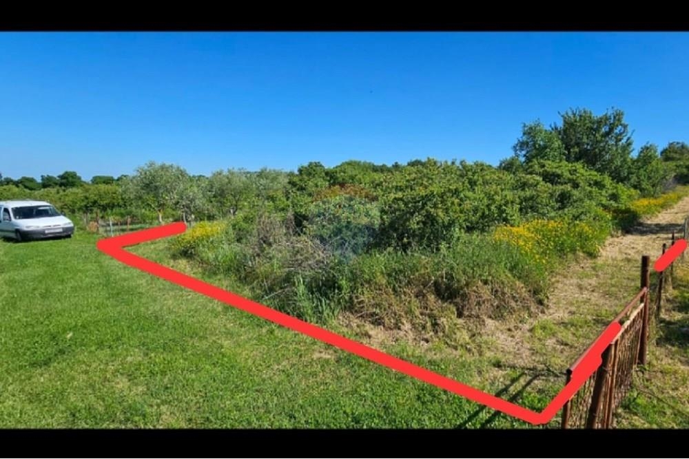 Zemljišče Murvica, Poličnik, 961m2