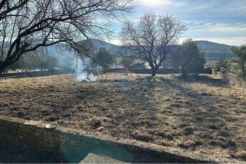 Zemljišče Banjevci, Stankovci, 1.015m2