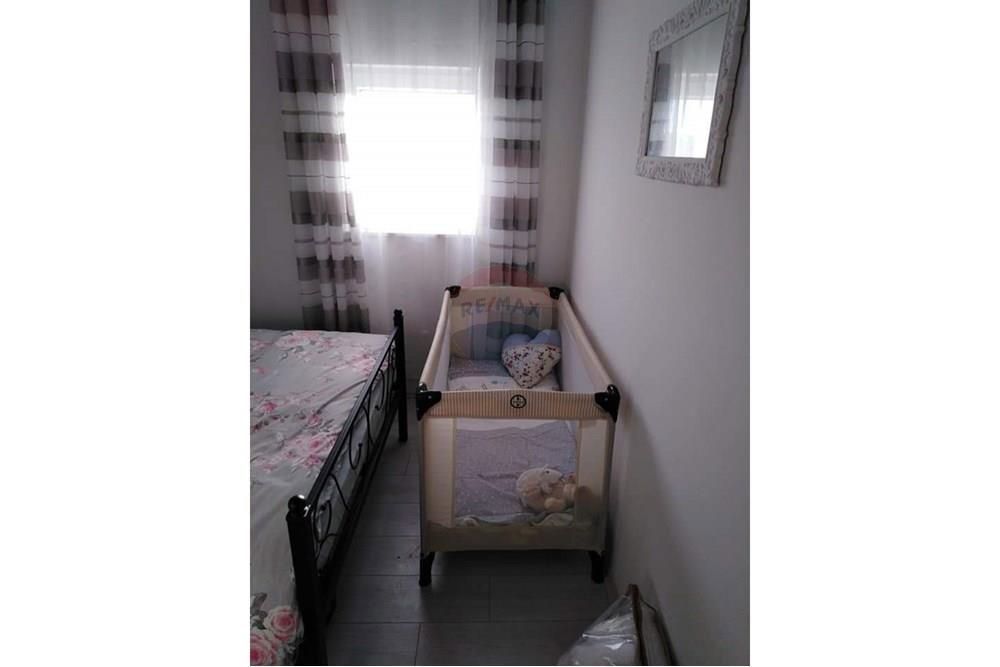 POSEDARJE CENTER, 2 APARTMAJA S POGLEDOM NA MORJE