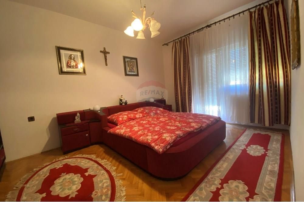 ZADAR - SOKIN BRIG - DRUŽINSKA HIŠA S 4 SPALNICAMI