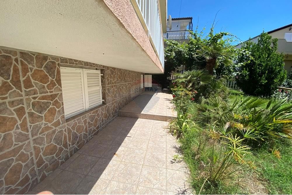ZADAR - SOKIN BRIG - DRUŽINSKA HIŠA S 4 SPALNICAMI