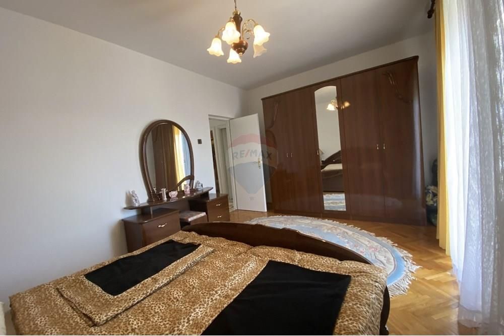 ZADAR - SOKIN BRIG - DRUŽINSKA HIŠA S 4 SPALNICAMI