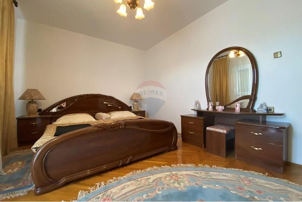 ZADAR - SOKIN BRIG - DRUŽINSKA HIŠA S 4 SPALNICAMI