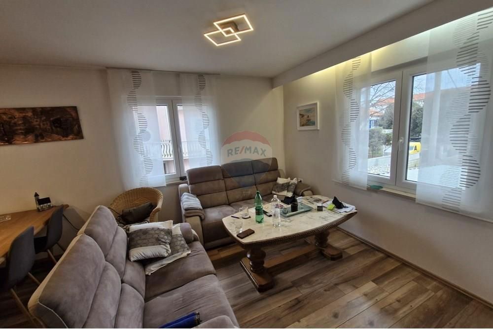 Hiša Turanj, Sveti Filip I Jakov, 498m2