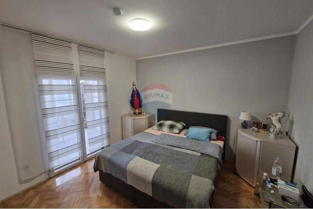 Hiša Turanj, Sveti Filip I Jakov, 498m2