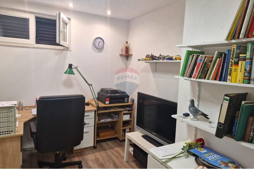 Hiša Turanj, Sveti Filip I Jakov, 498m2