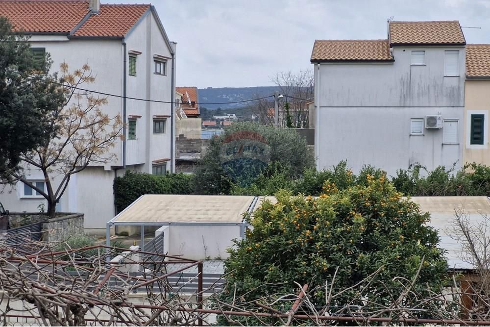 Hiša Turanj, Sveti Filip I Jakov, 498m2