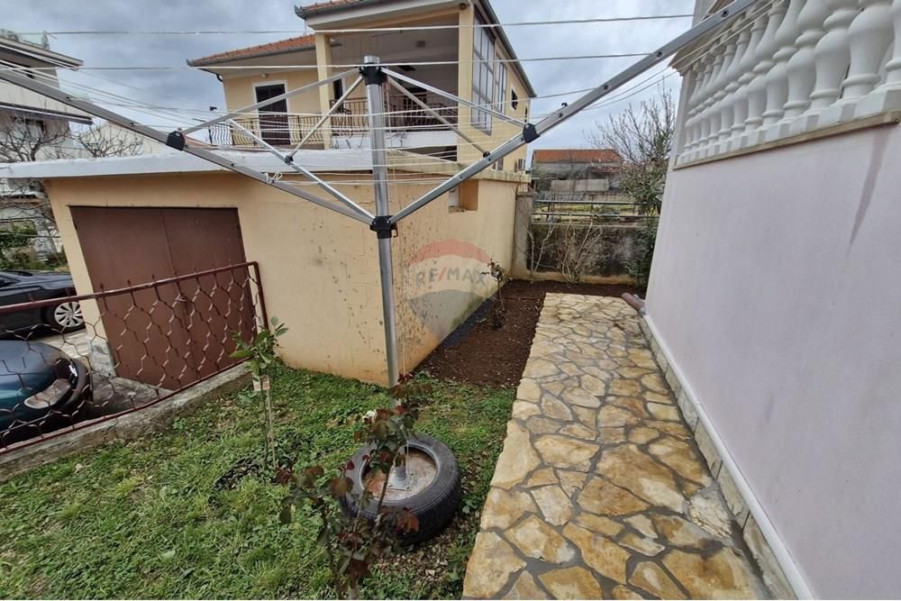 Hiša Turanj, Sveti Filip I Jakov, 498m2