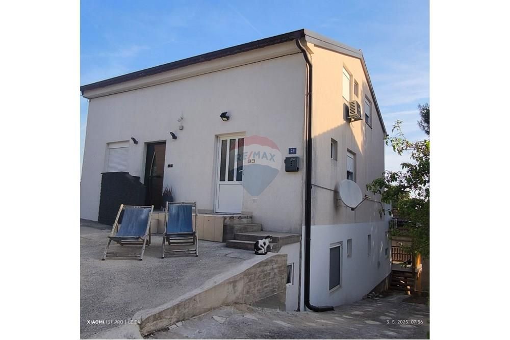 Apartma Tkon, 66,05m2