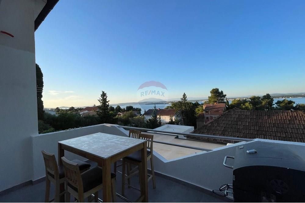 Apartma Tkon, 66,05m2