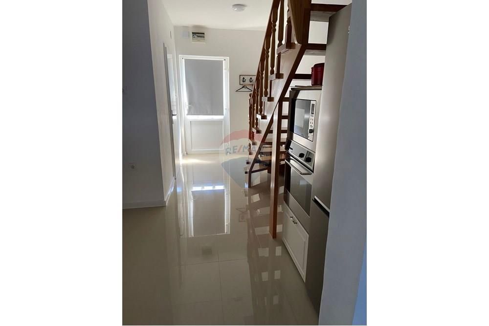 Apartma Tkon, 66,05m2