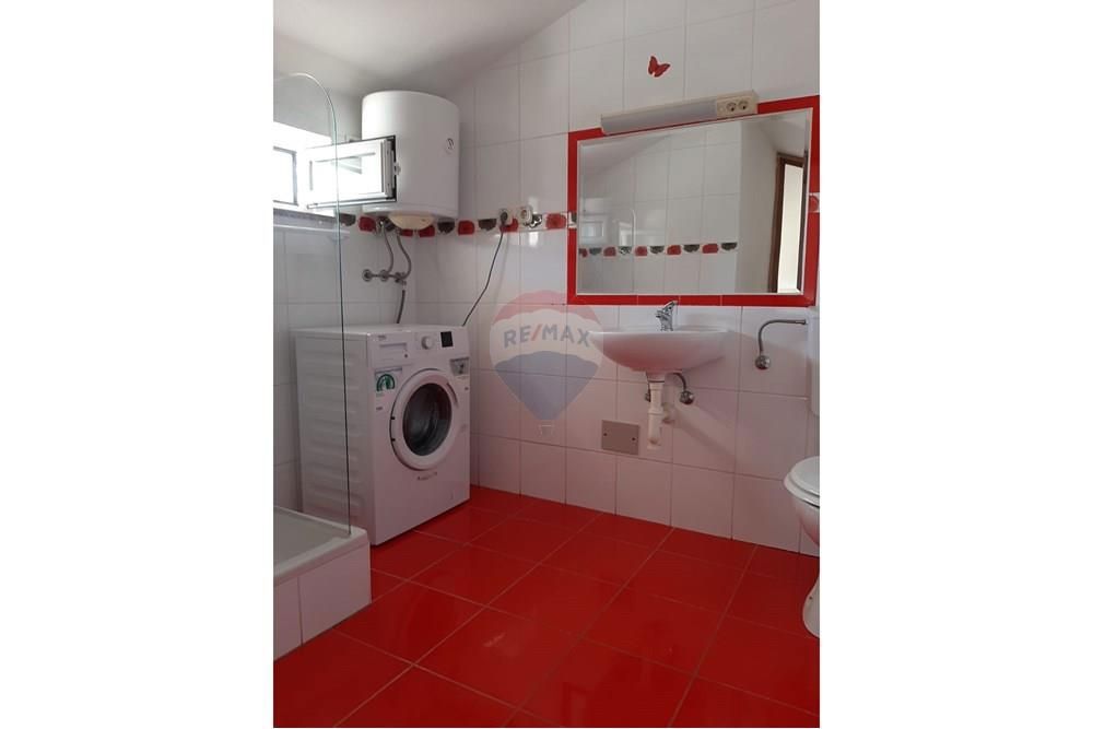 Stanovanje Stara Novalja, Novalja, 65m2