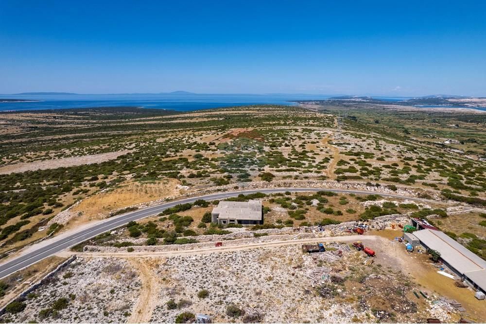 Zemljišče Kolan, 5.851m2