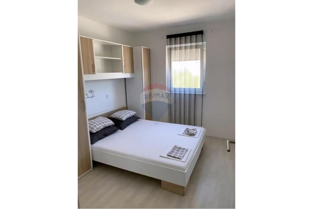 Stanovanje Novalja, 58,67m2