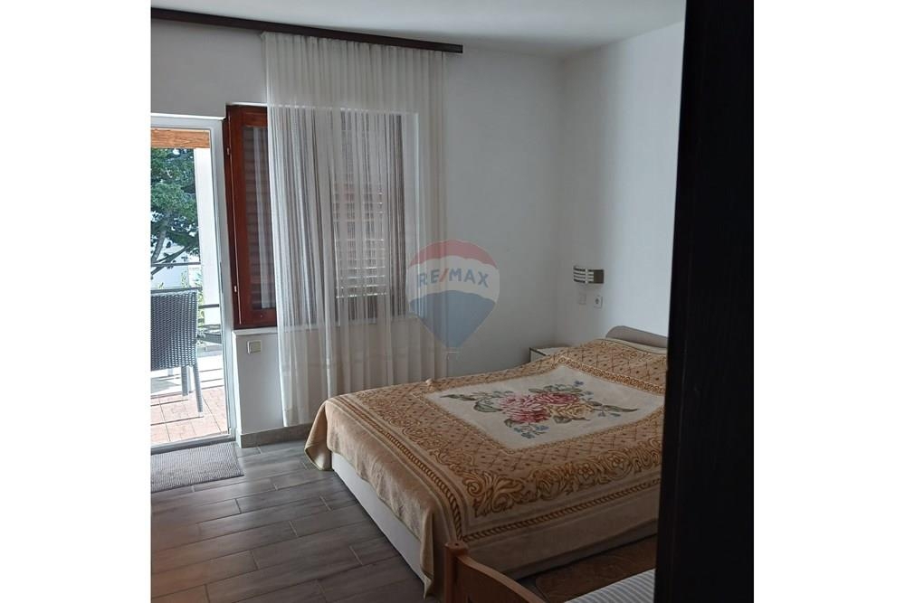 Hiša Sabunike, Privlaka, 233m2