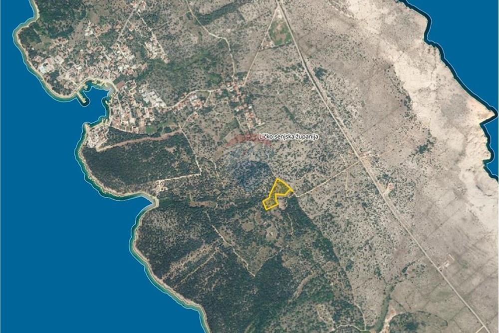 Zemljišče Novalja, 8.332m2