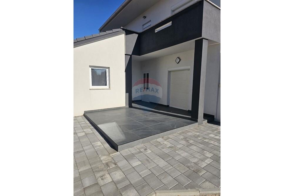 Hiša Novalja, 278m2