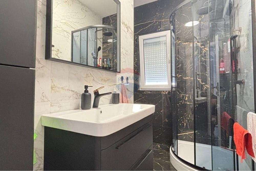 Hiša Novalja, 278m2