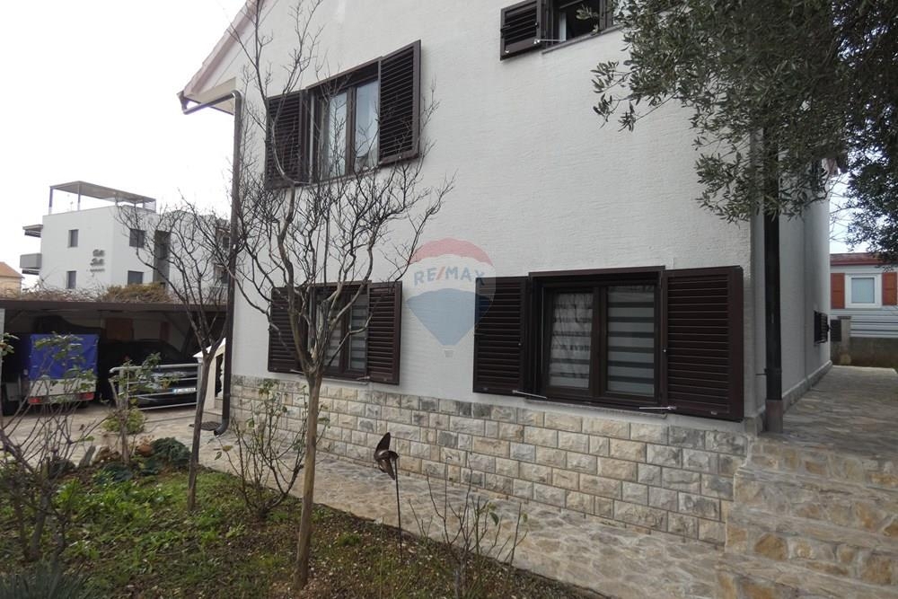 Hiša Turanj, Sveti Filip I Jakov, 211m2