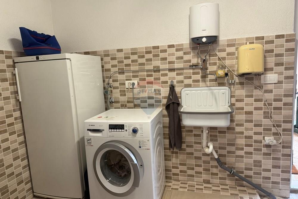 Hiša Turanj, Sveti Filip I Jakov, 211m2