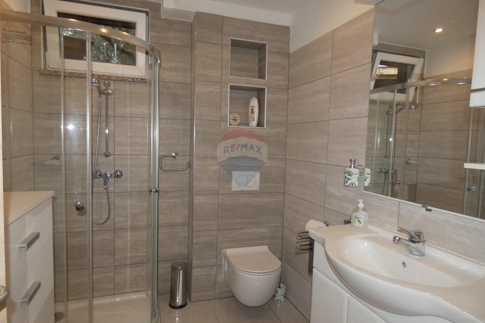 Hiša Turanj, Sveti Filip I Jakov, 211m2