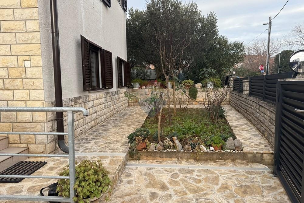 Hiša Turanj, Sveti Filip I Jakov, 211m2