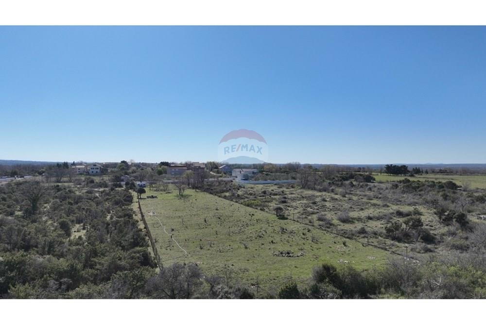 Zemljišče Poljica, Vrsi, 4.877m2