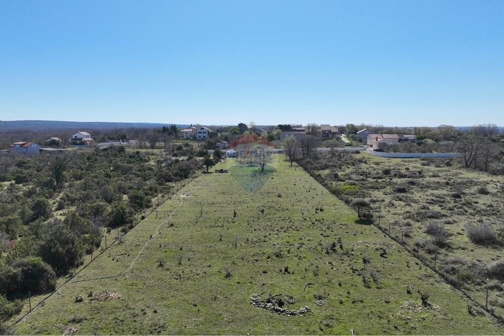 Zemljišče Poljica, Vrsi, 4.877m2