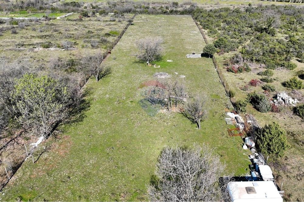 Zemljišče Poljica, Vrsi, 4.877m2