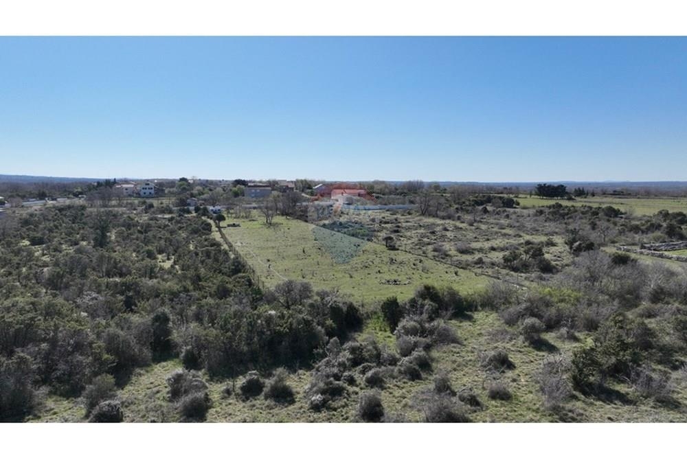 Zemljišče Poljica, Vrsi, 4.877m2