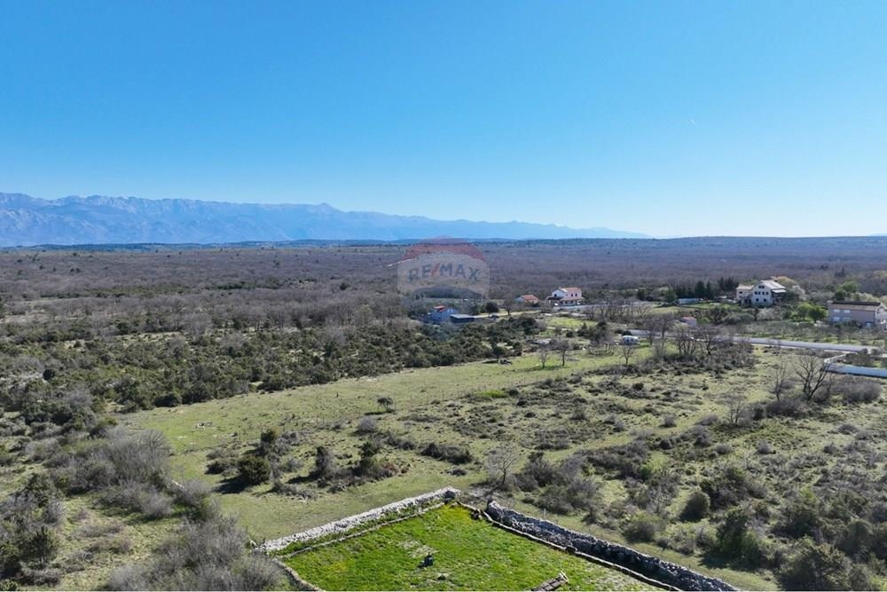 Zemljišče Poljica, Vrsi, 4.877m2