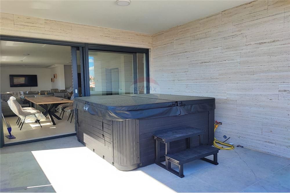 Apartma Privlaka, 151,53m2